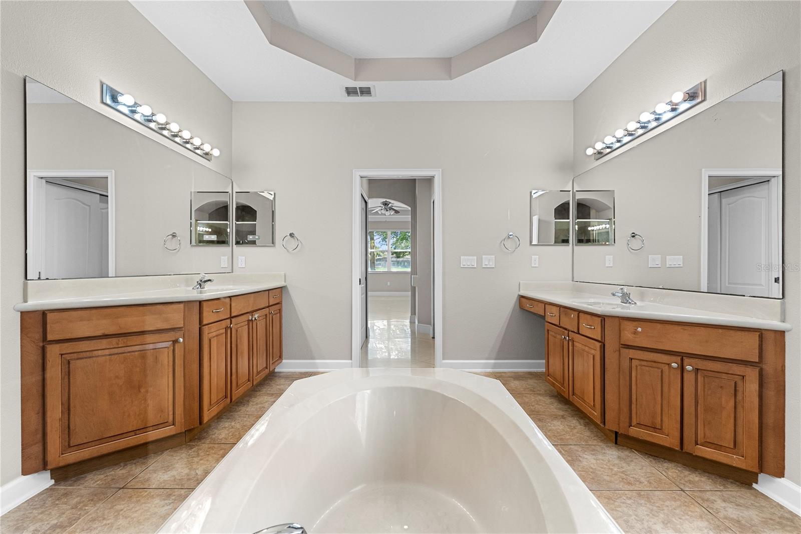 FOXCREST - Residential