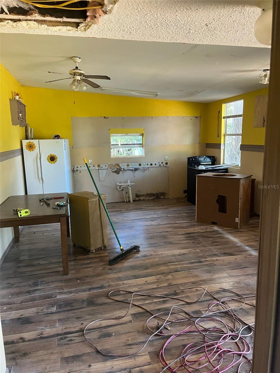 716 N CLERMONT AVENUE