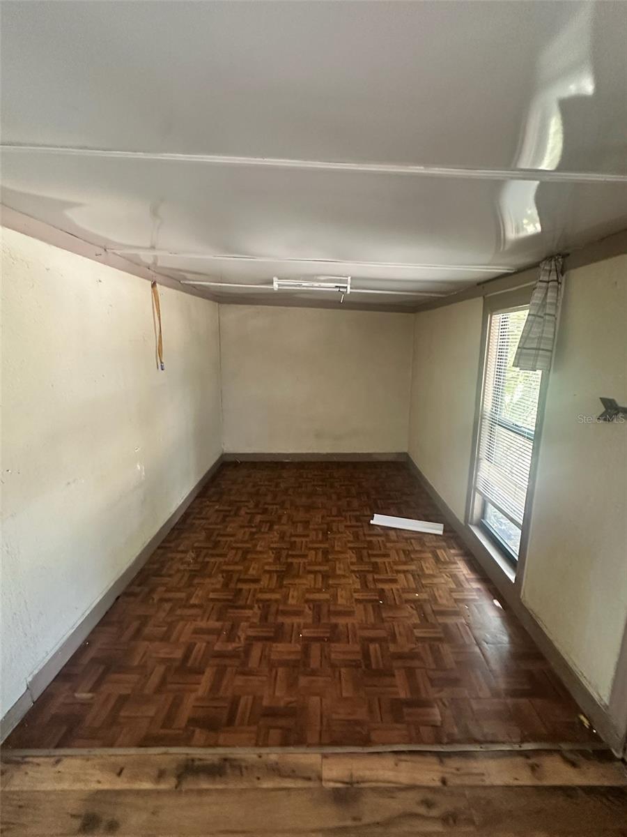 716 N CLERMONT AVENUE