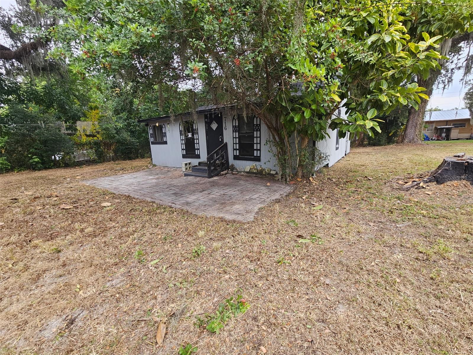 716 N CLERMONT AVENUE