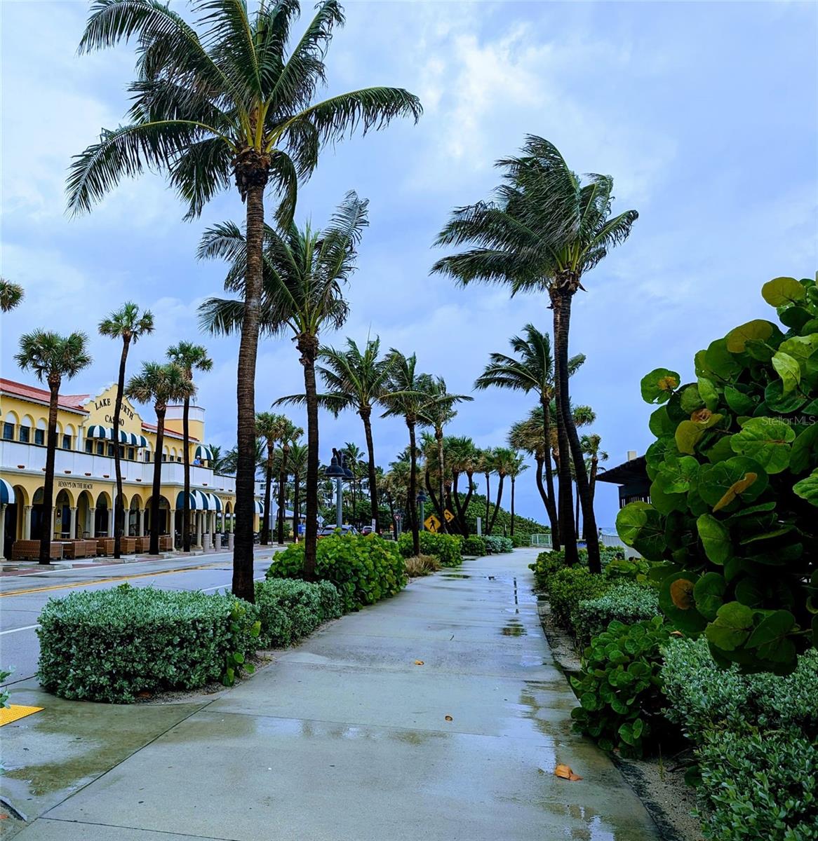 111 N LAKESIDE DRIVE 1-3