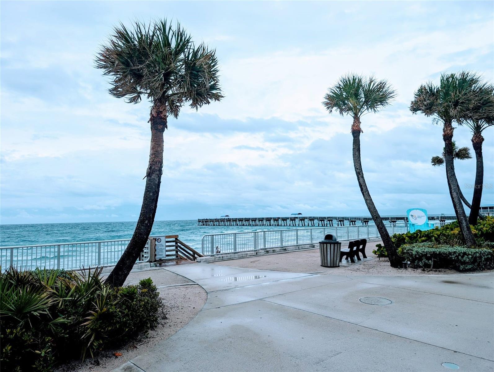 111 N LAKESIDE DRIVE 1-3