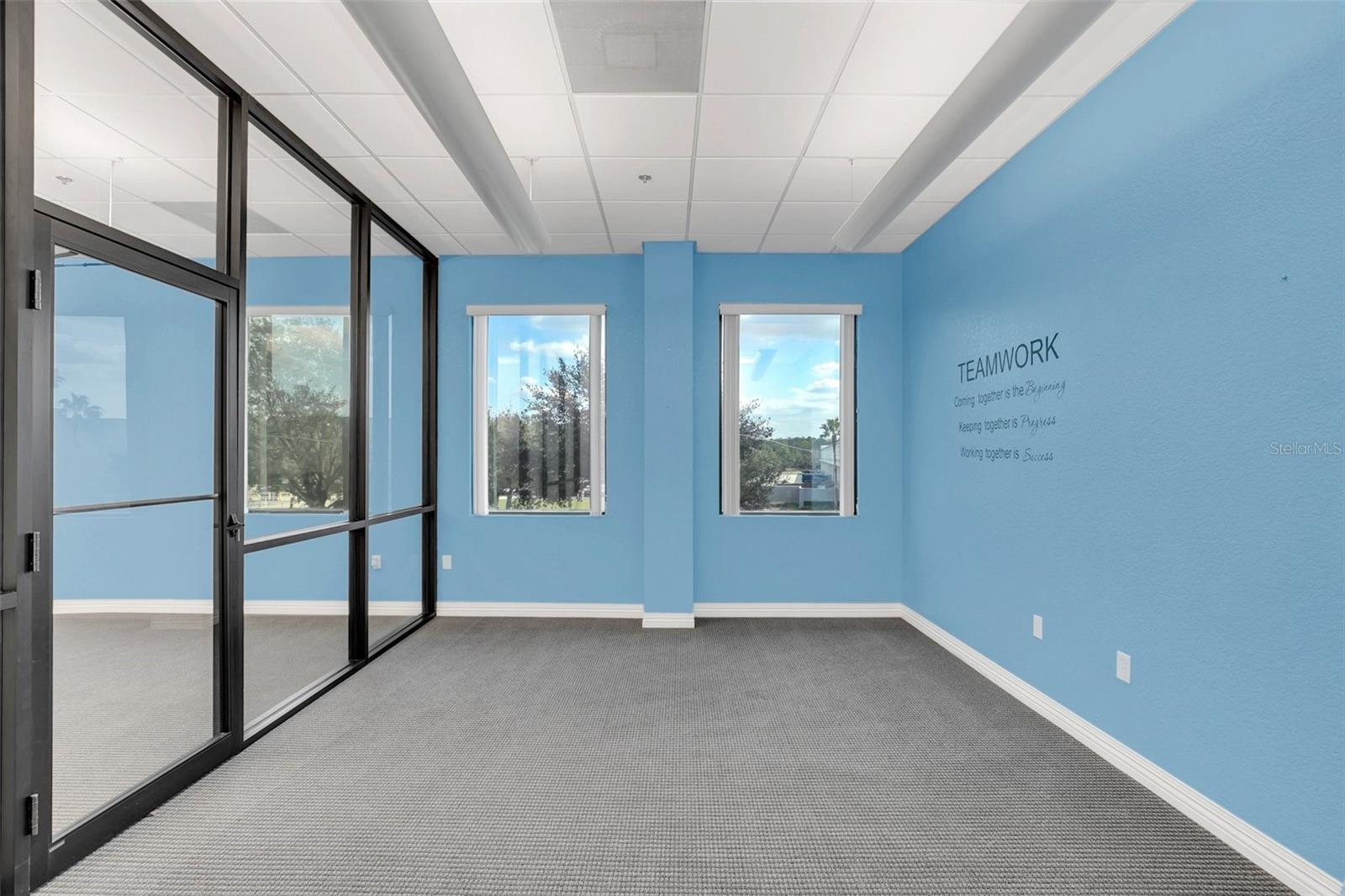 DREWTINA COMMERCE CENTER - Commercial Sale