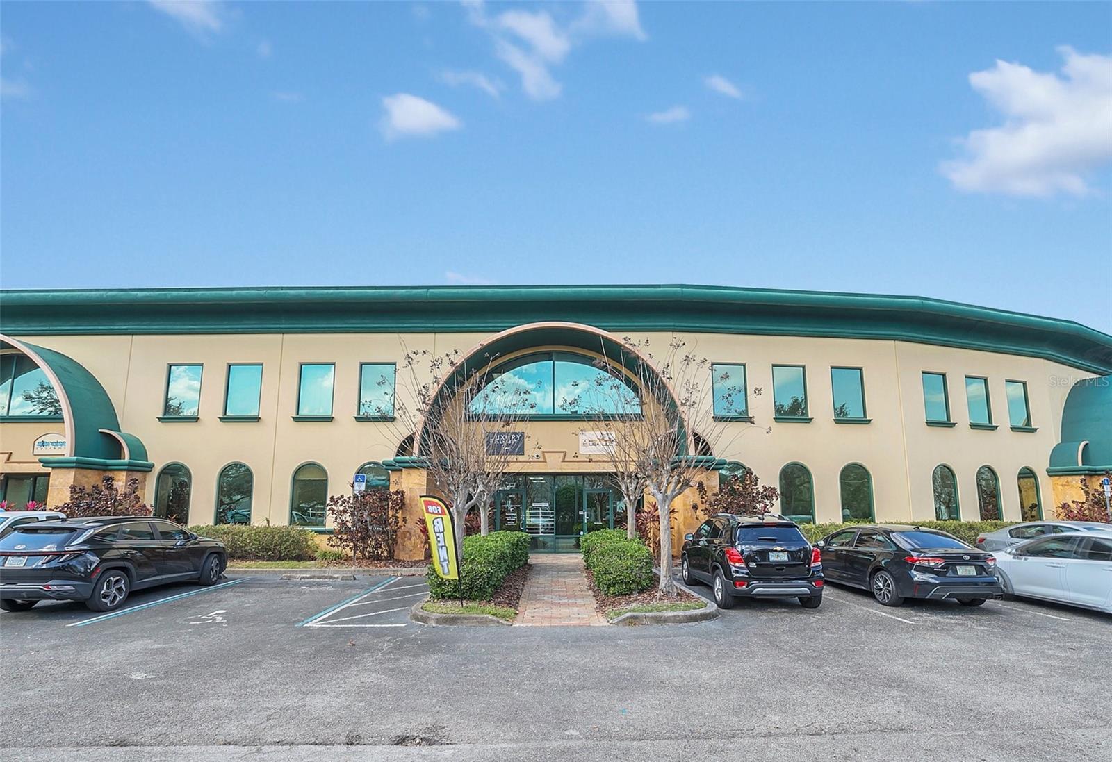 DREWTINA COMMERCE CENTER - Commercial Sale