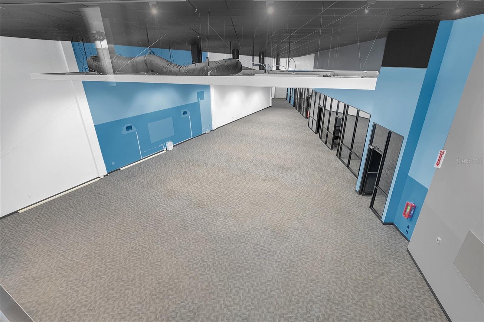 DREWTINA COMMERCE CENTER - Commercial Sale