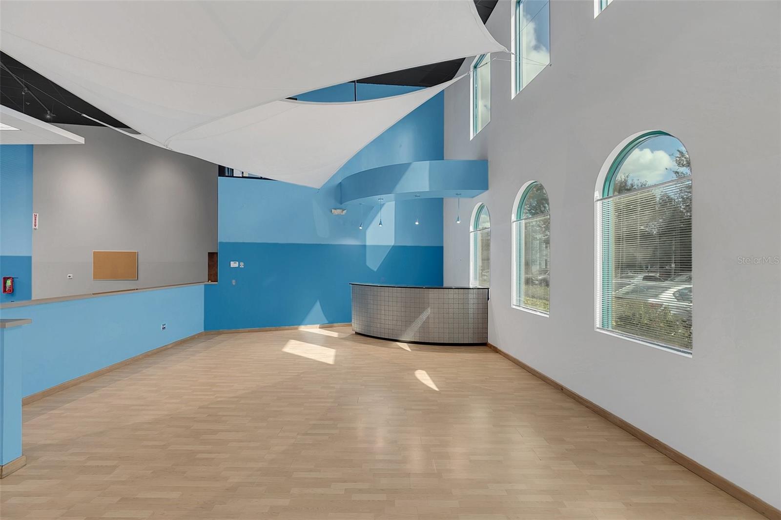 DREWTINA COMMERCE CENTER - Commercial Sale