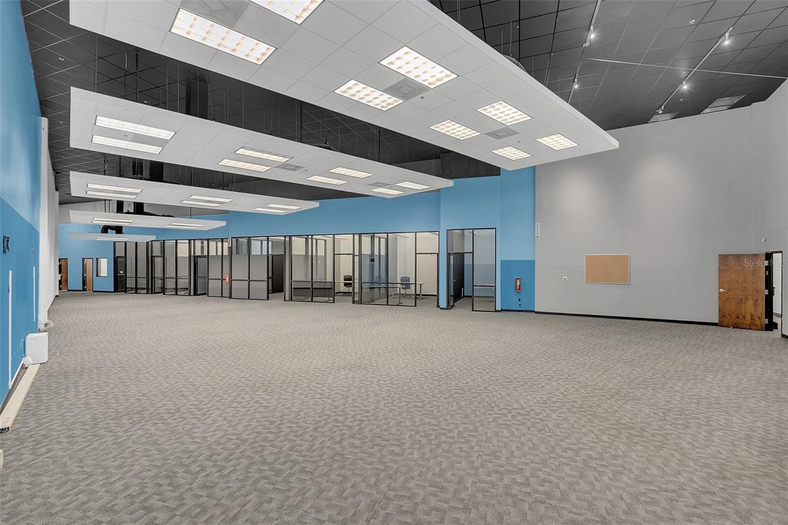 DREWTINA COMMERCE CENTER - Commercial Sale