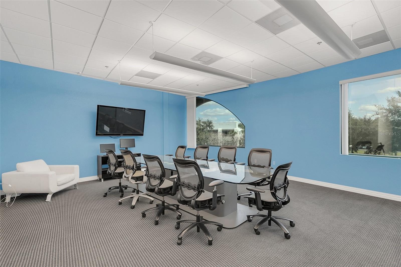 DREWTINA COMMERCE CENTER - Commercial Sale