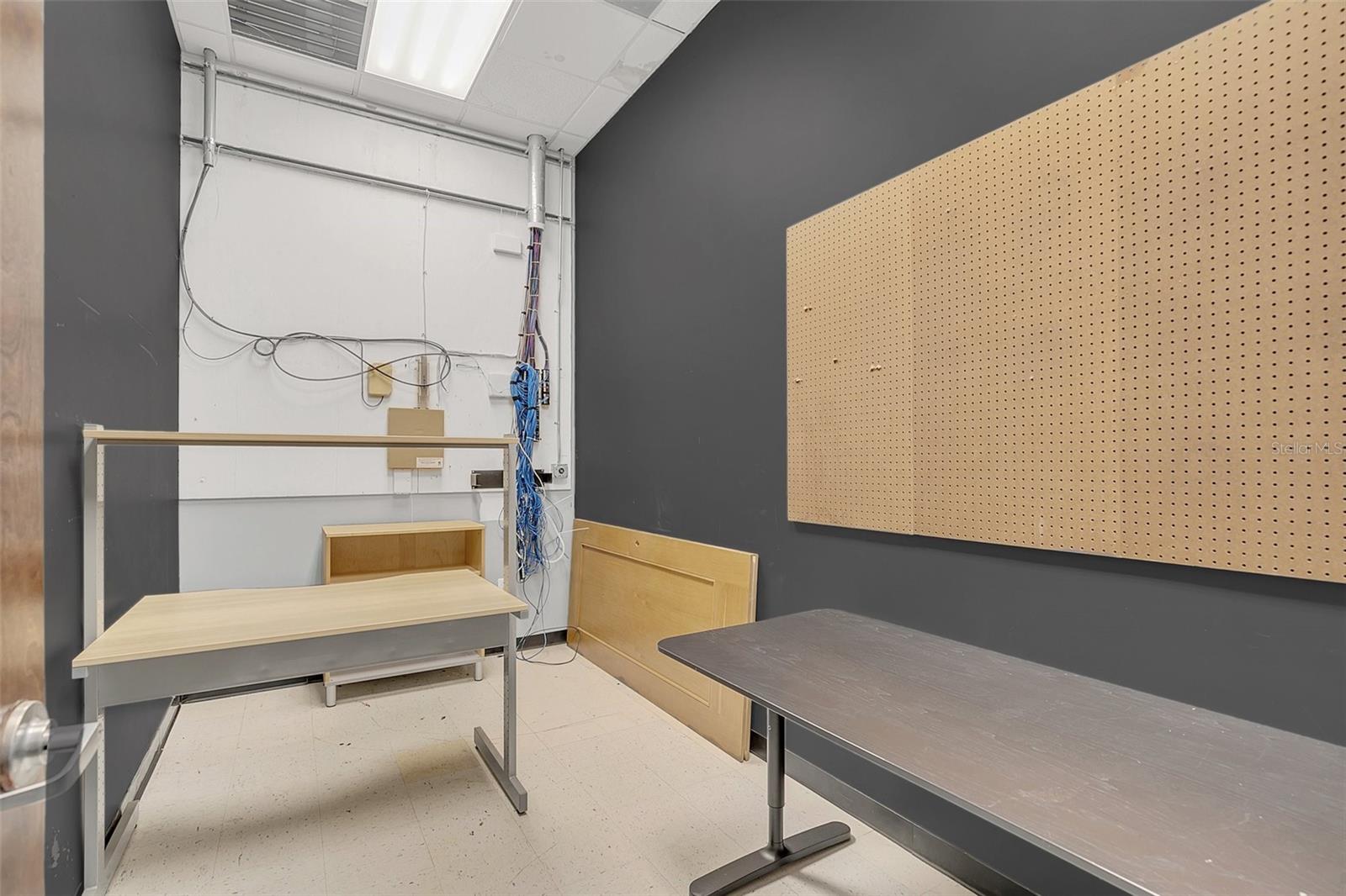 DREWTINA COMMERCE CENTER - Commercial Sale