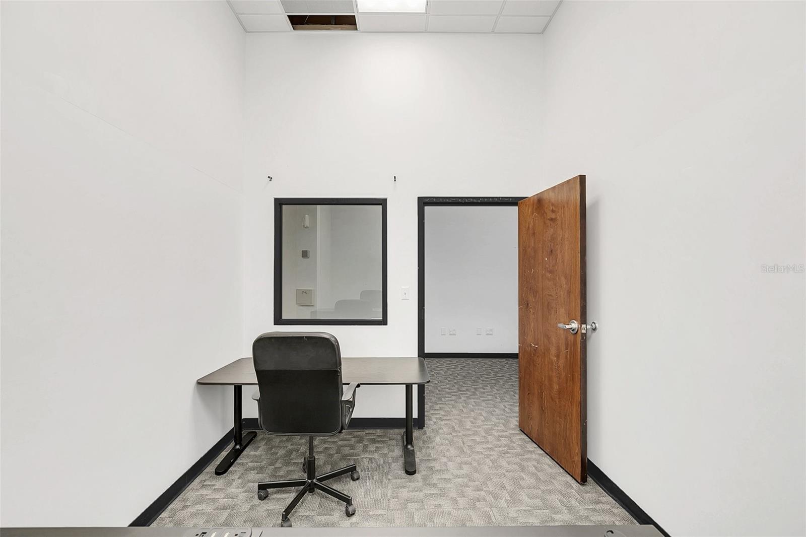 DREWTINA COMMERCE CENTER - Commercial Sale