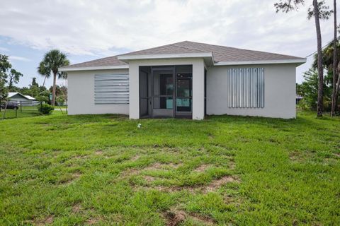 A home in PORT CHARLOTTE