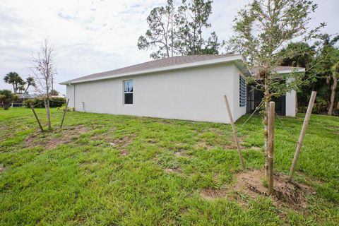 A home in PORT CHARLOTTE