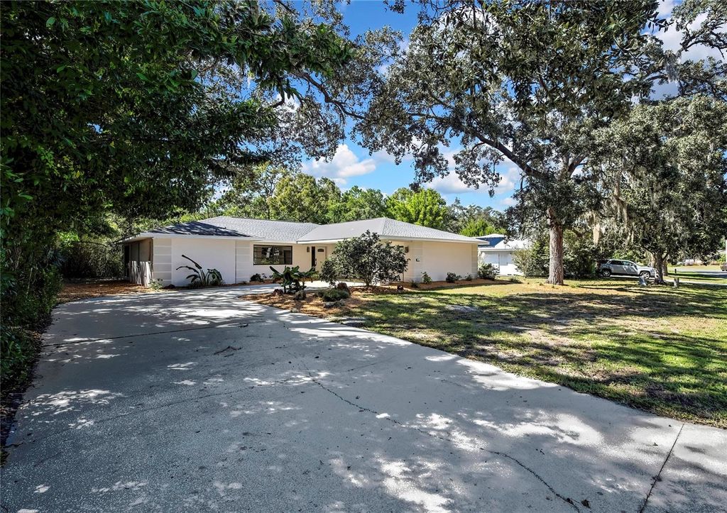 Photo of 9 Hollyhock Court, Homosassa, FL 34446 (MLS # G5103327)