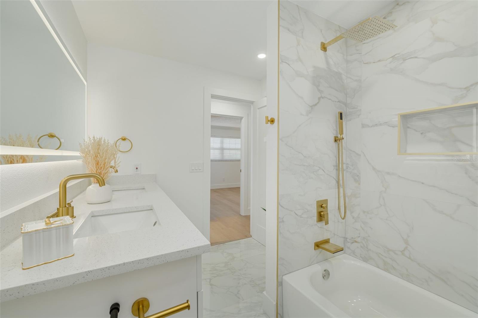WILLIAMSDALE SQUARE 1ST ADD - Residential