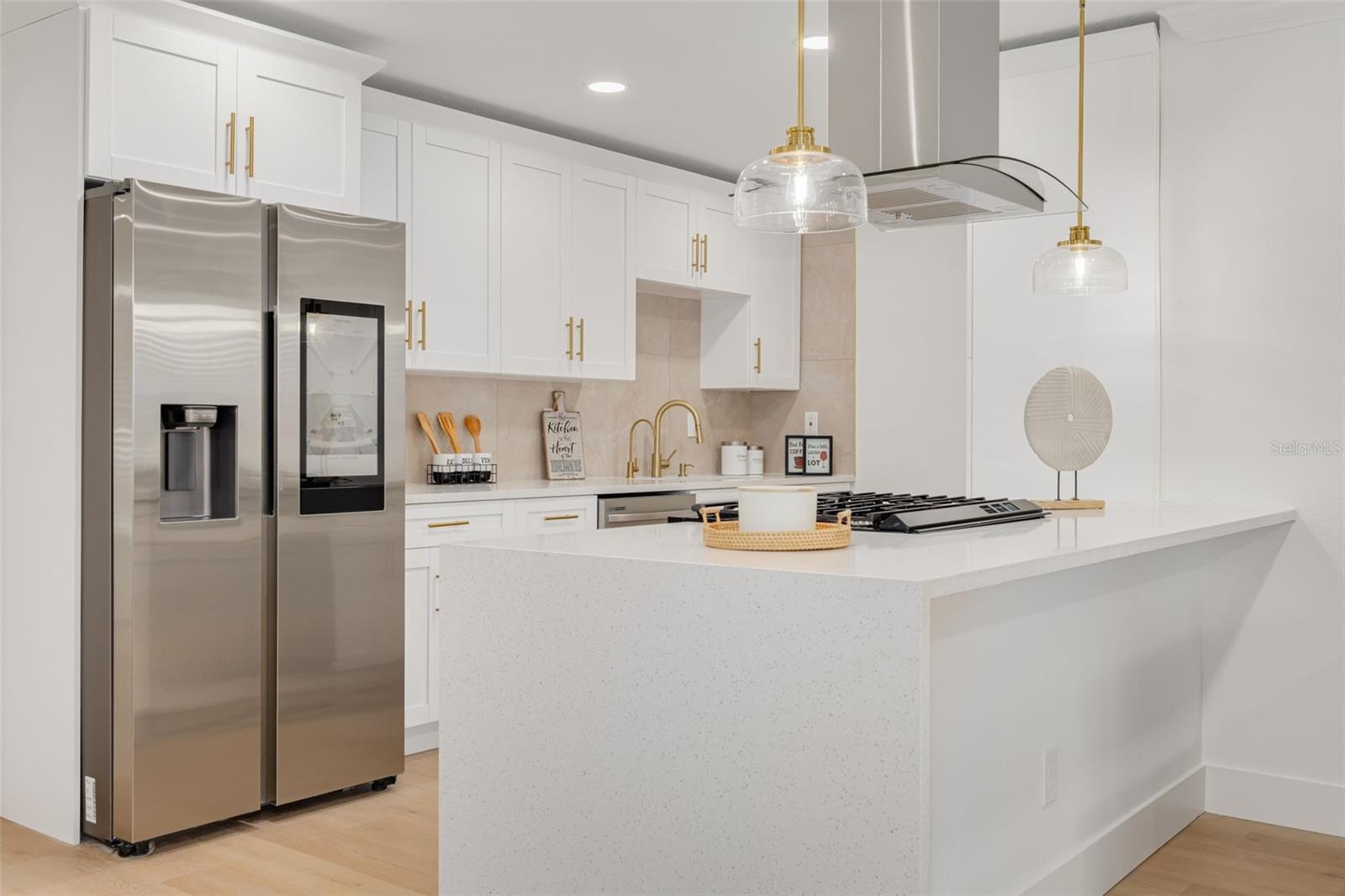 WILLIAMSDALE SQUARE 1ST ADD - Residential