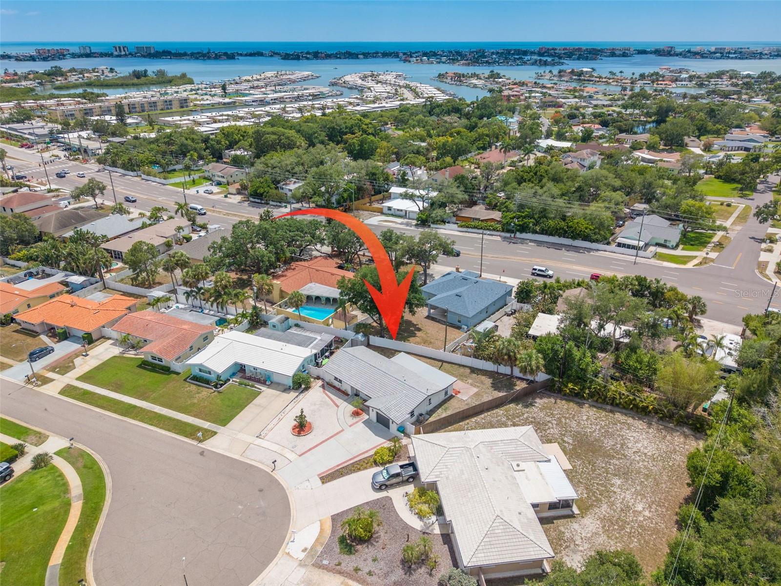 5576 WILLIAMSDALE COURT
