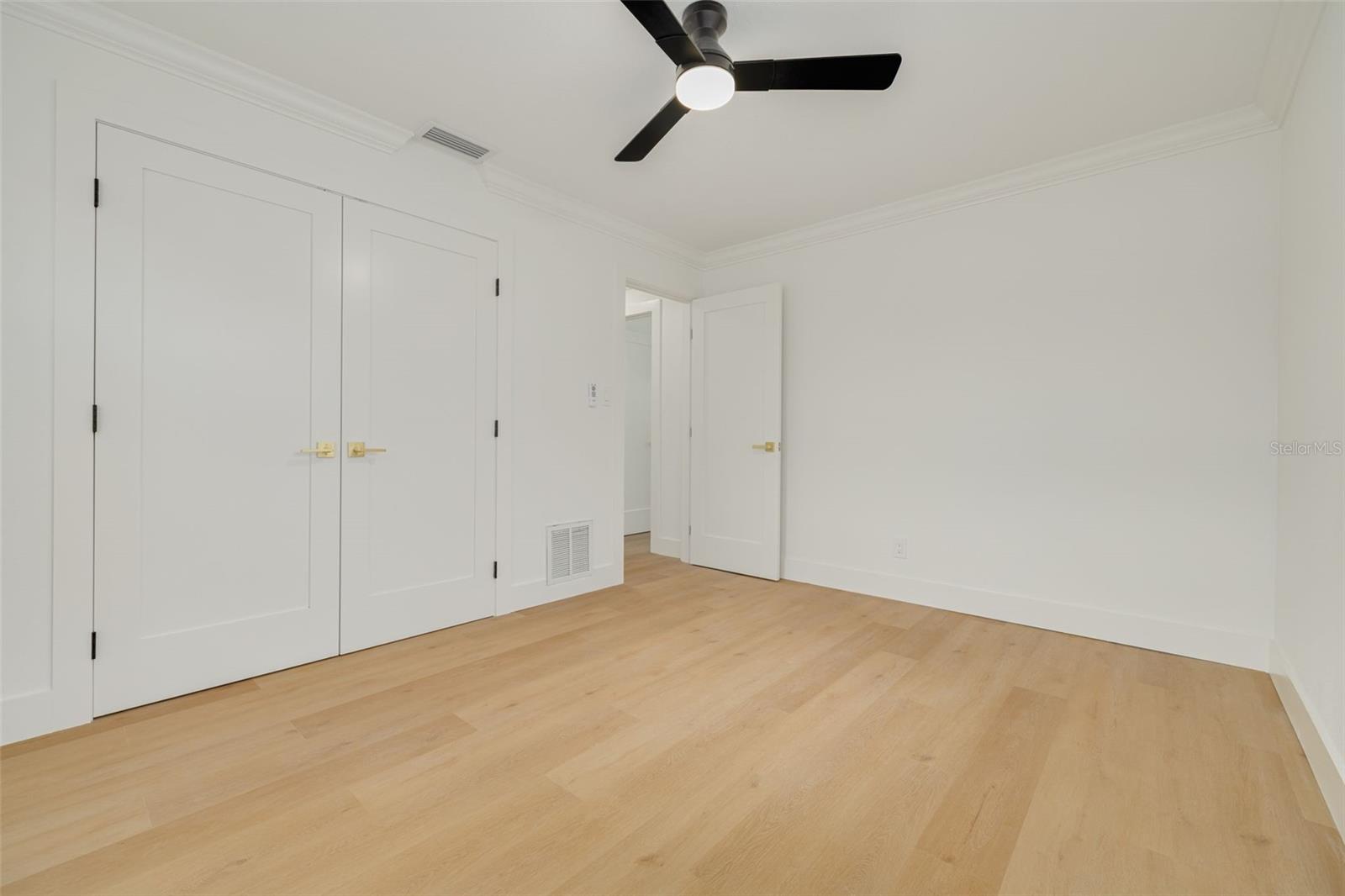 WILLIAMSDALE SQUARE 1ST ADD - Residential