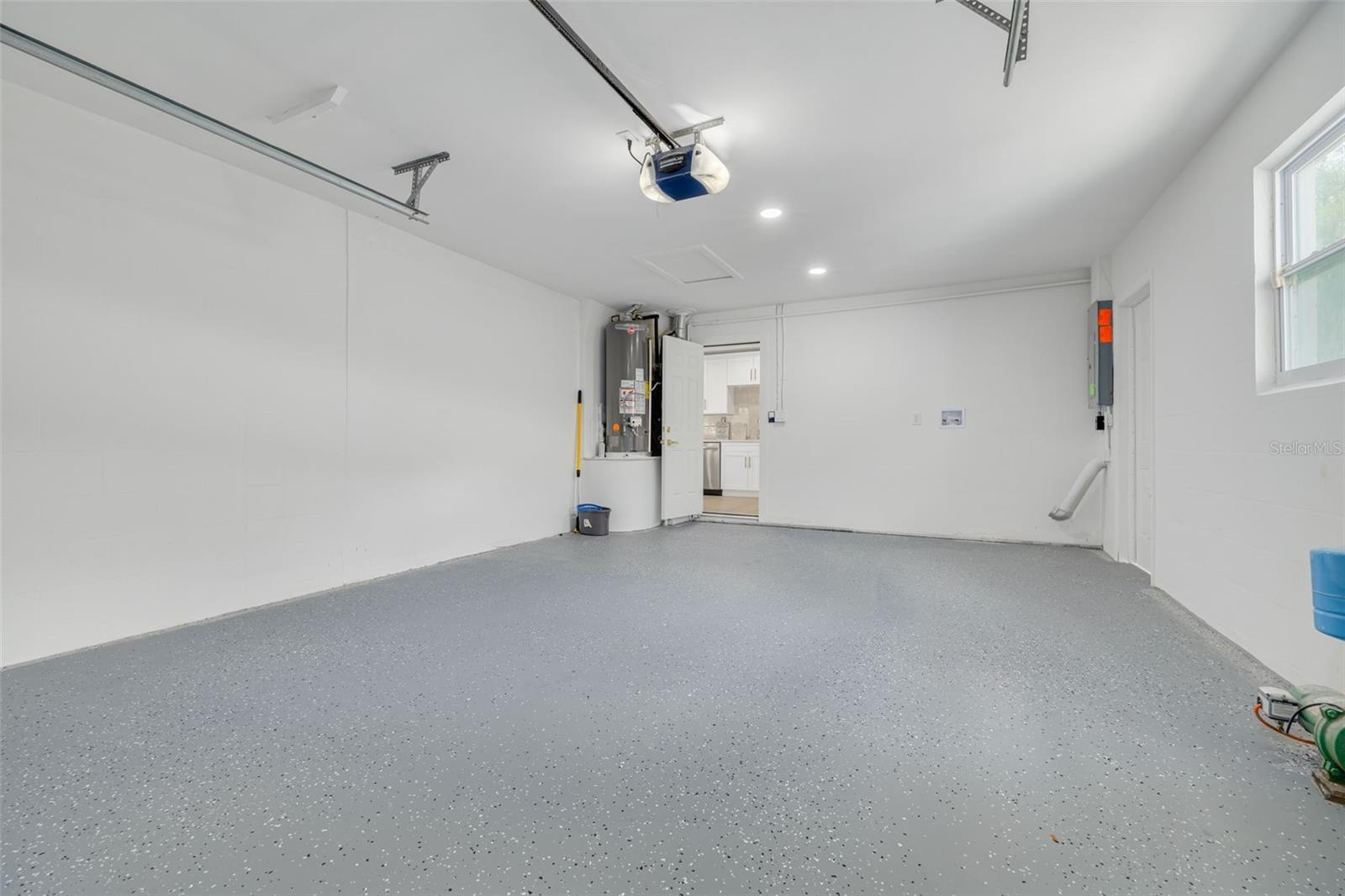 WILLIAMSDALE SQUARE 1ST ADD - Residential