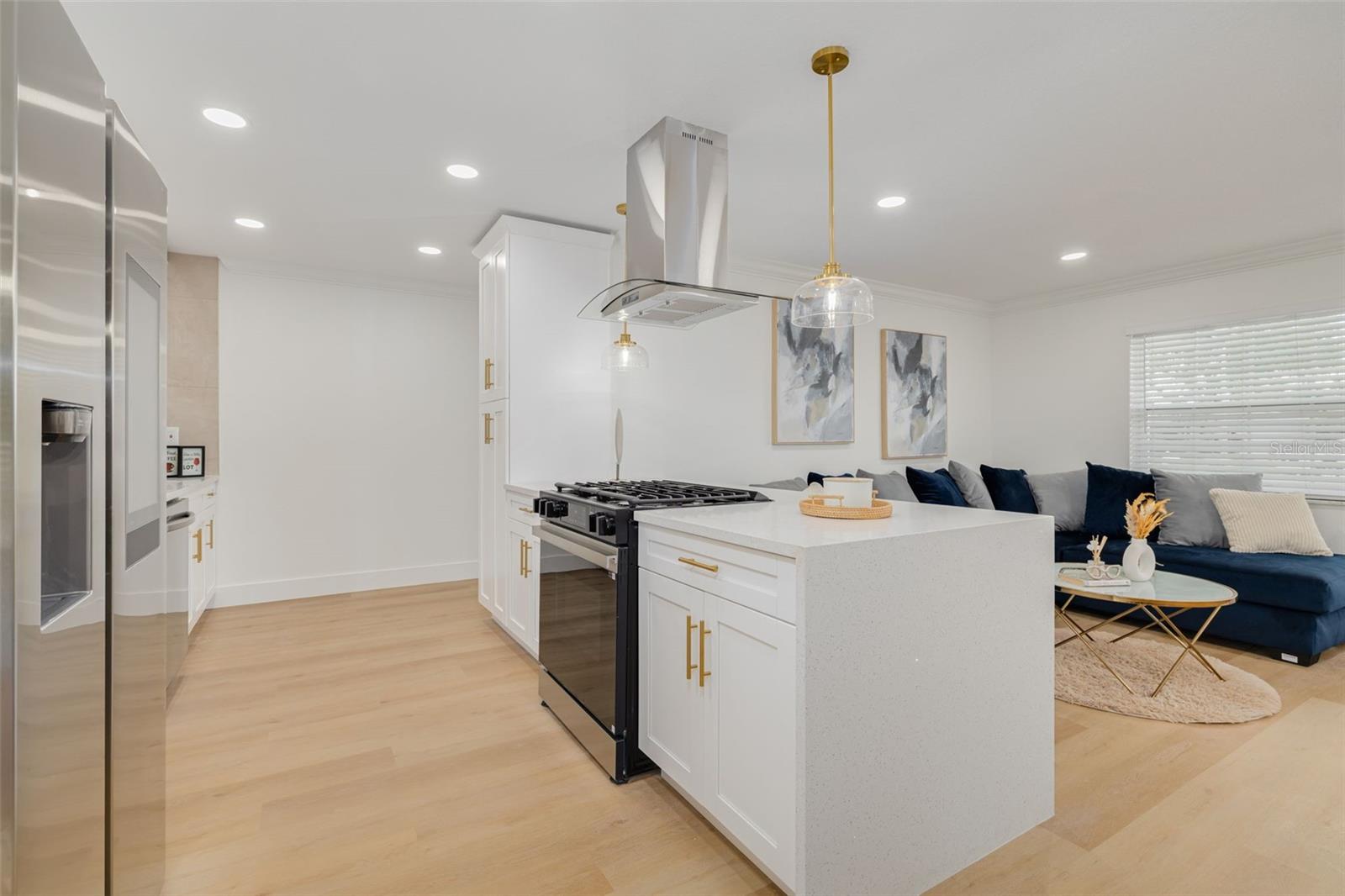 WILLIAMSDALE SQUARE 1ST ADD - Residential