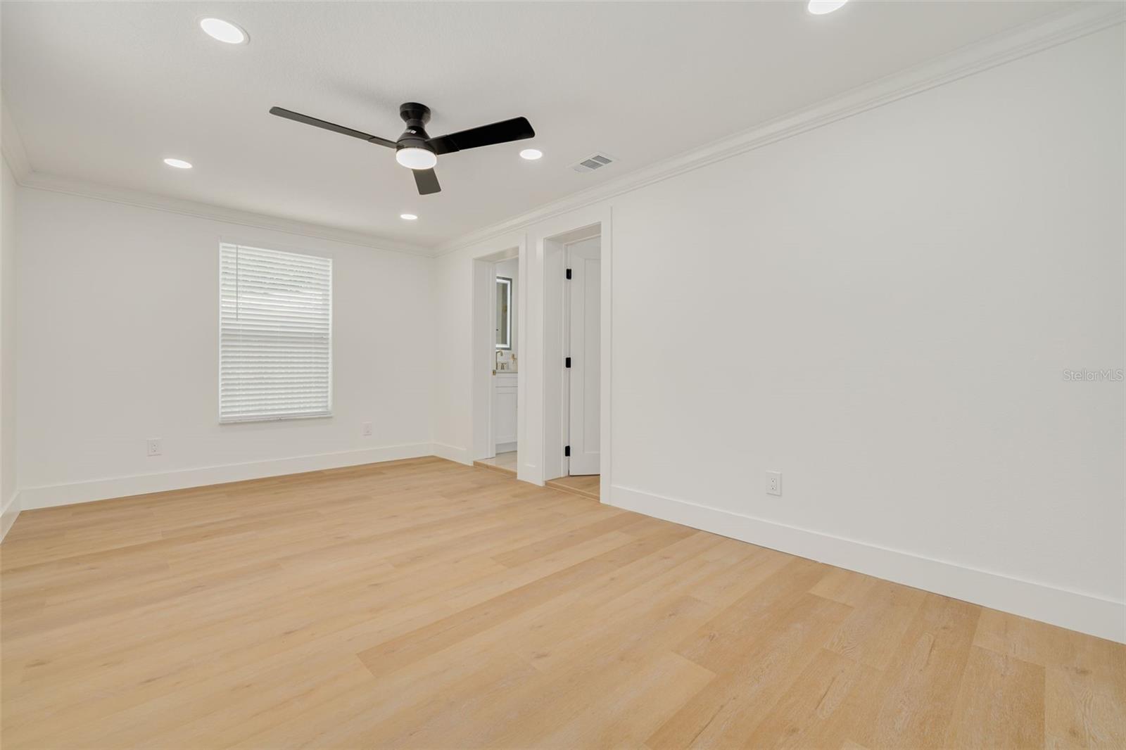 WILLIAMSDALE SQUARE 1ST ADD - Residential