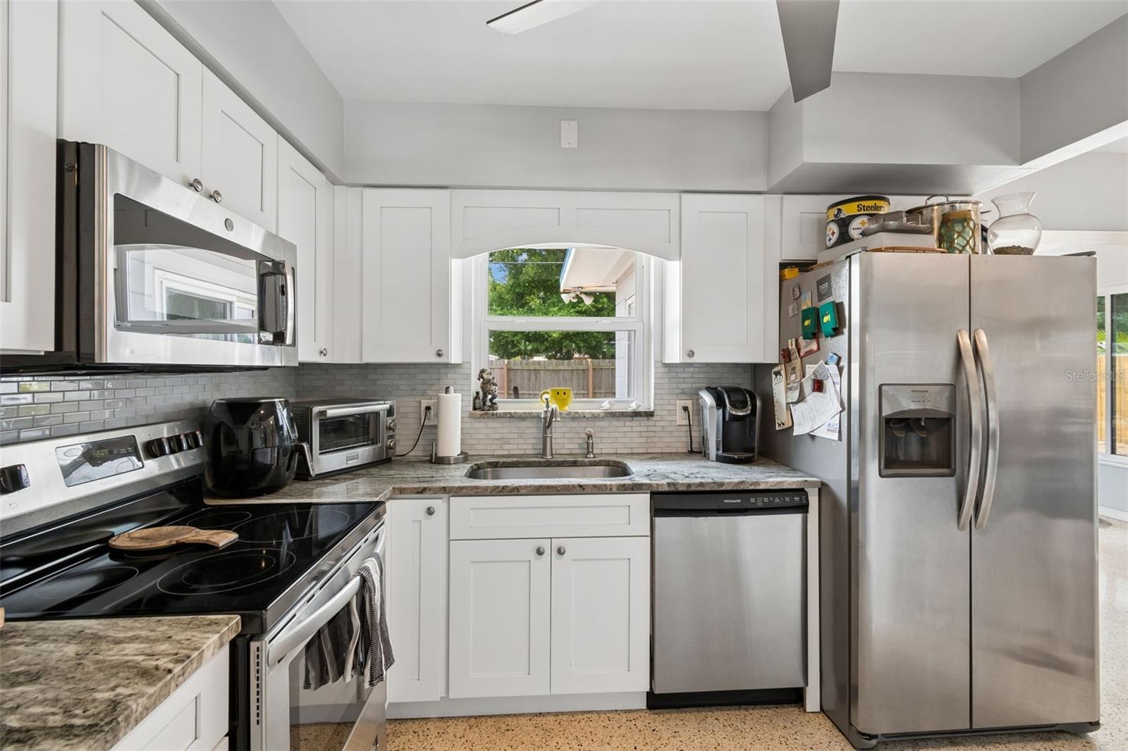 BAY RIDGE ESTATES 1ST ADD - Residential