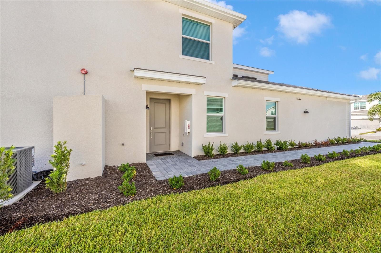 WELLEN PARK GOLF & COUNTRY CLUB - Residential Lease