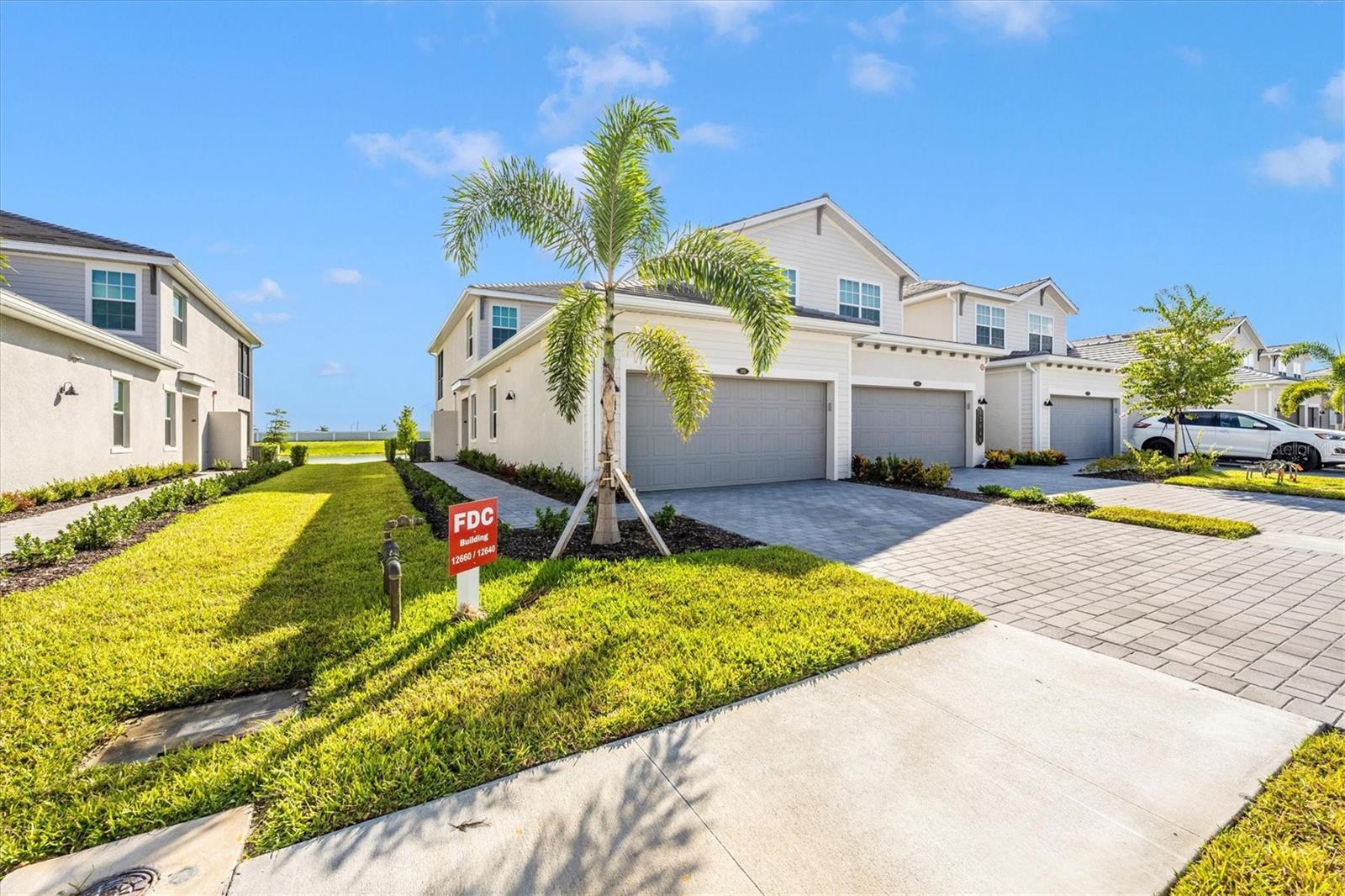 WELLEN PARK GOLF & COUNTRY CLUB - Residential Lease