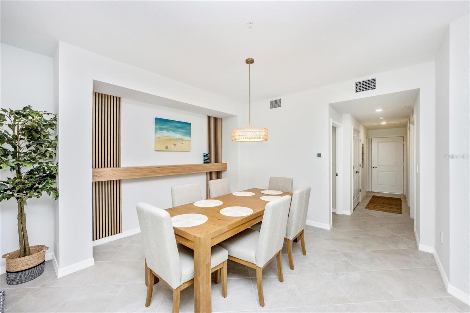 WELLEN PARK GOLF & COUNTRY CLUB - Residential Lease