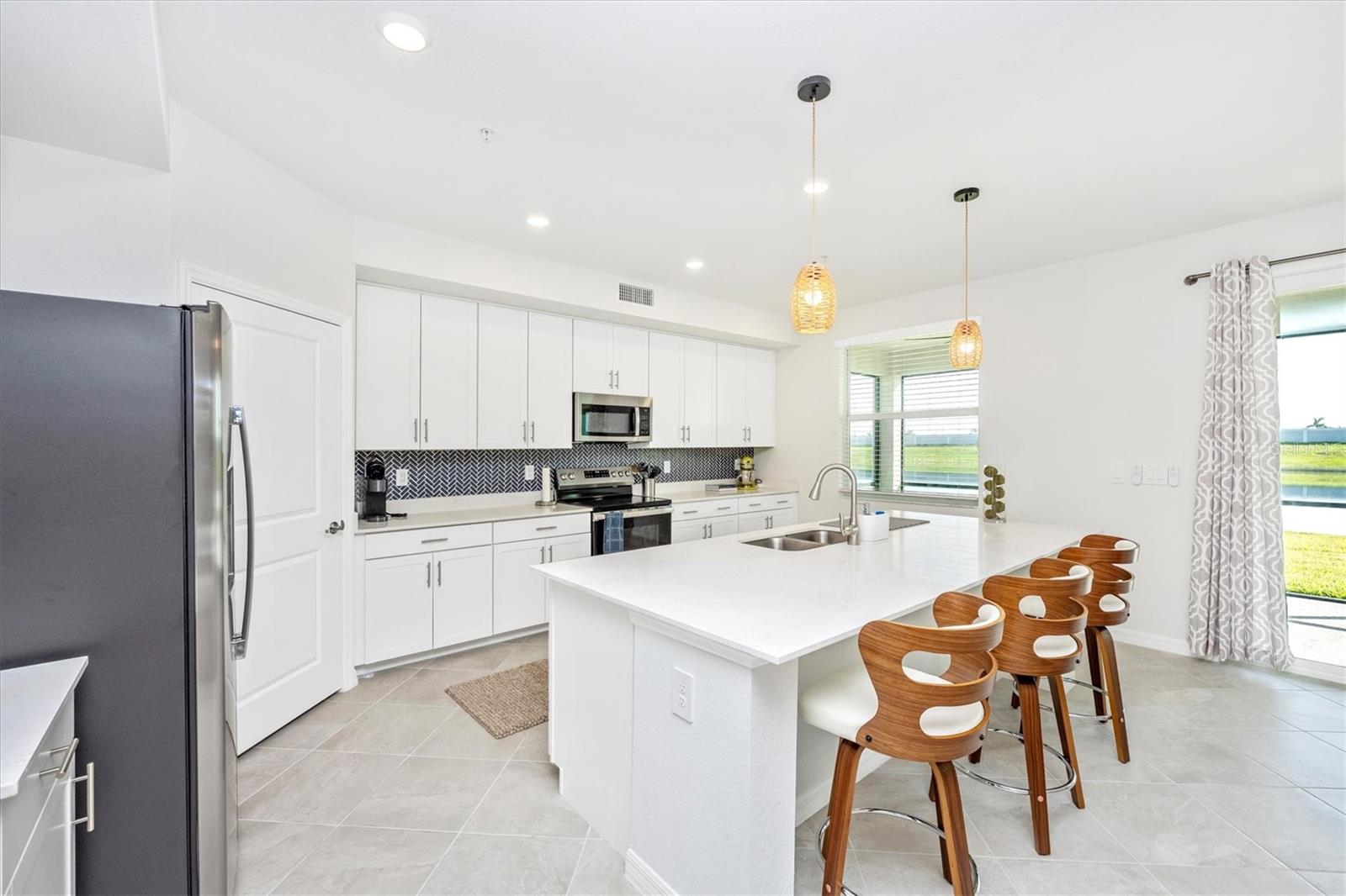 WELLEN PARK GOLF & COUNTRY CLUB - Residential Lease