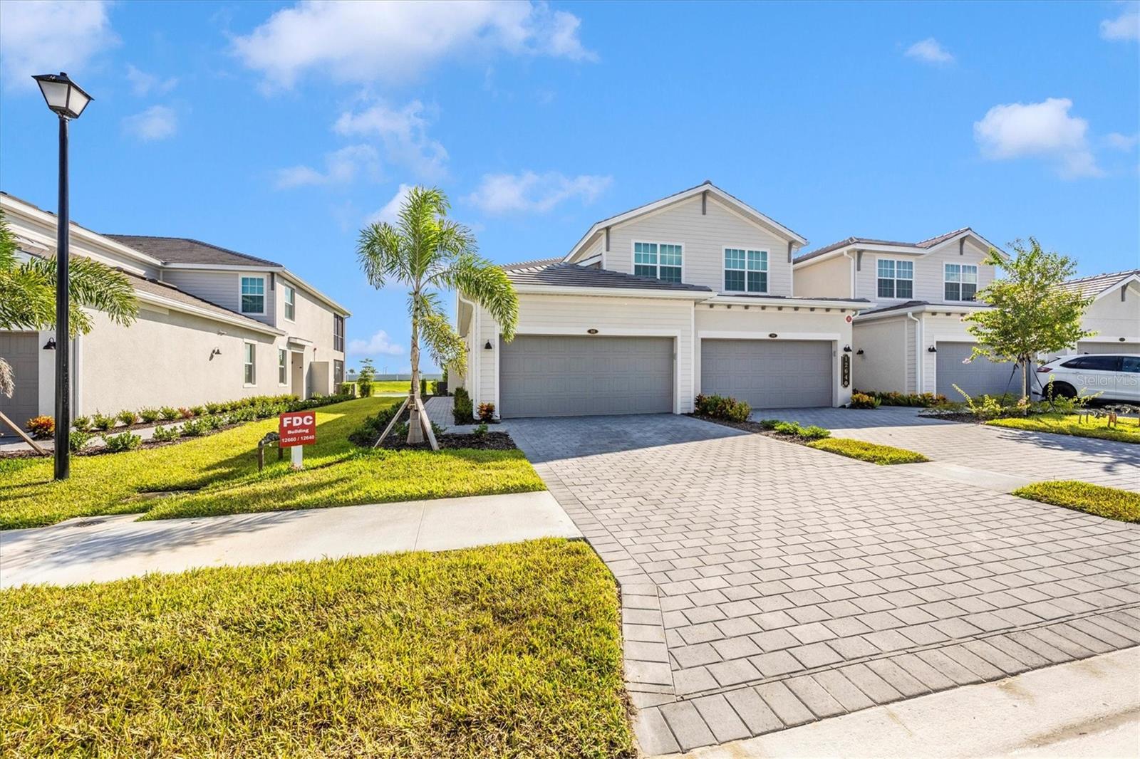 WELLEN PARK GOLF & COUNTRY CLUB - Residential Lease