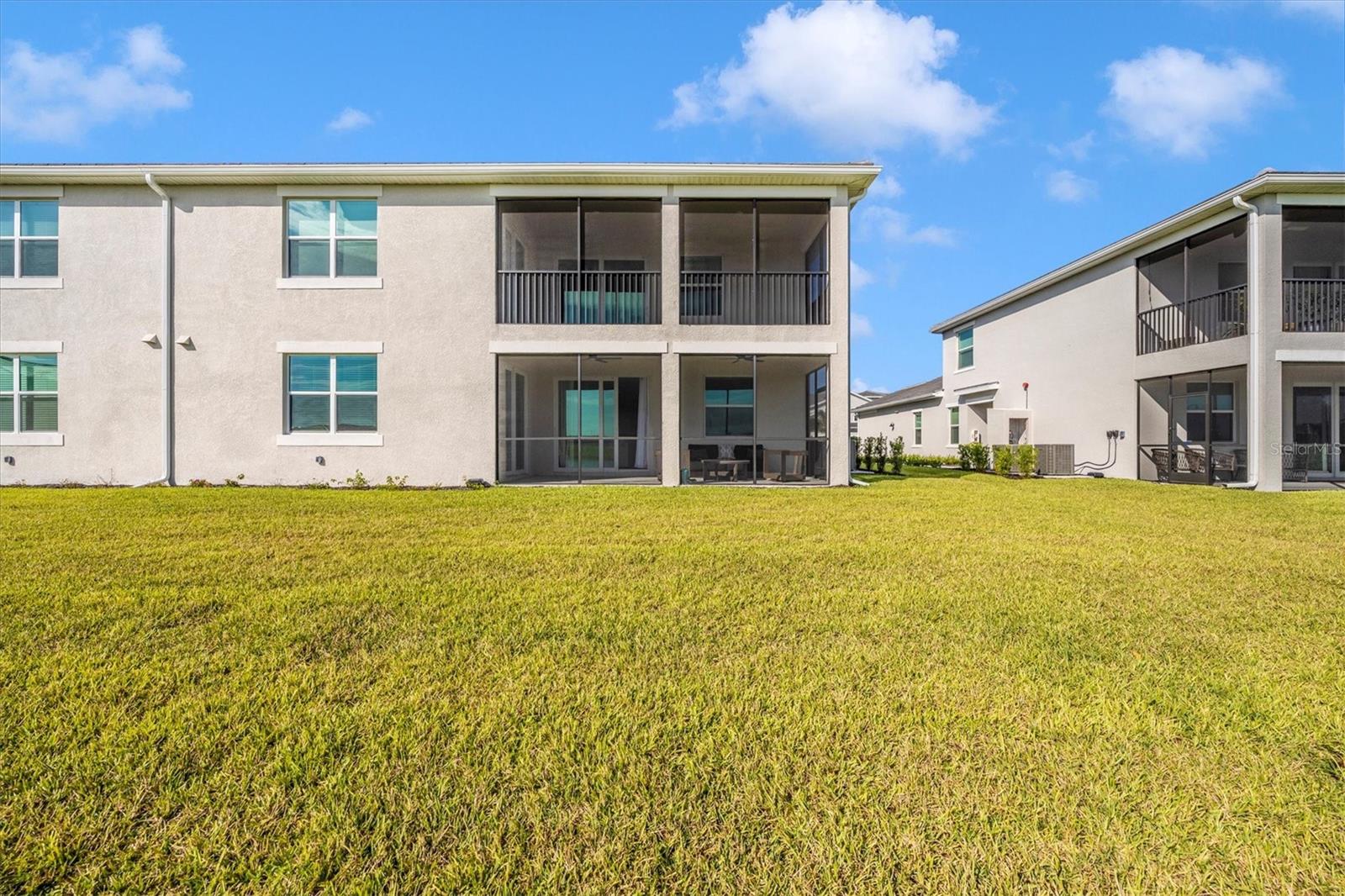 WELLEN PARK GOLF & COUNTRY CLUB - Residential Lease