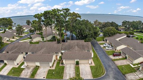 A home in TAVARES