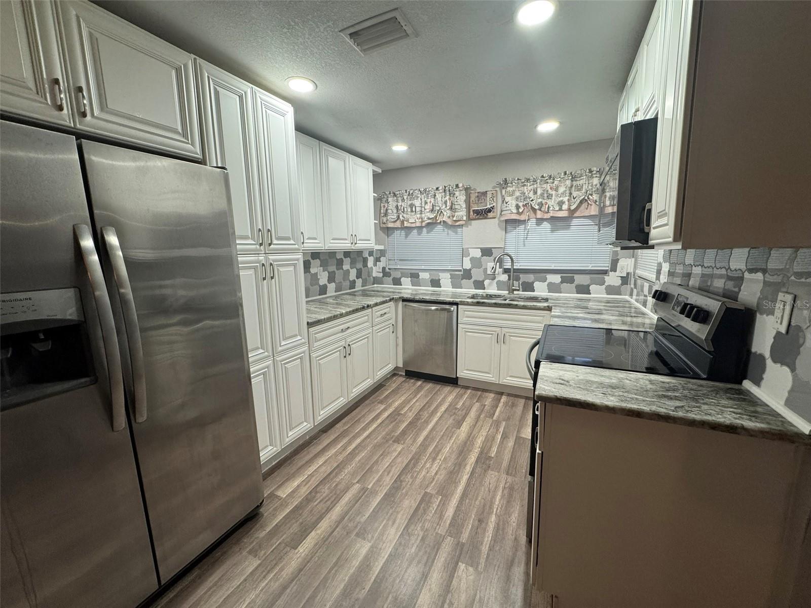 BELVEDERE PLACE - Residential Lease