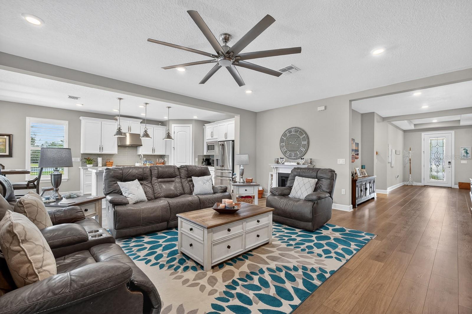 THE GROVE AT BANNON LAKES - Residential