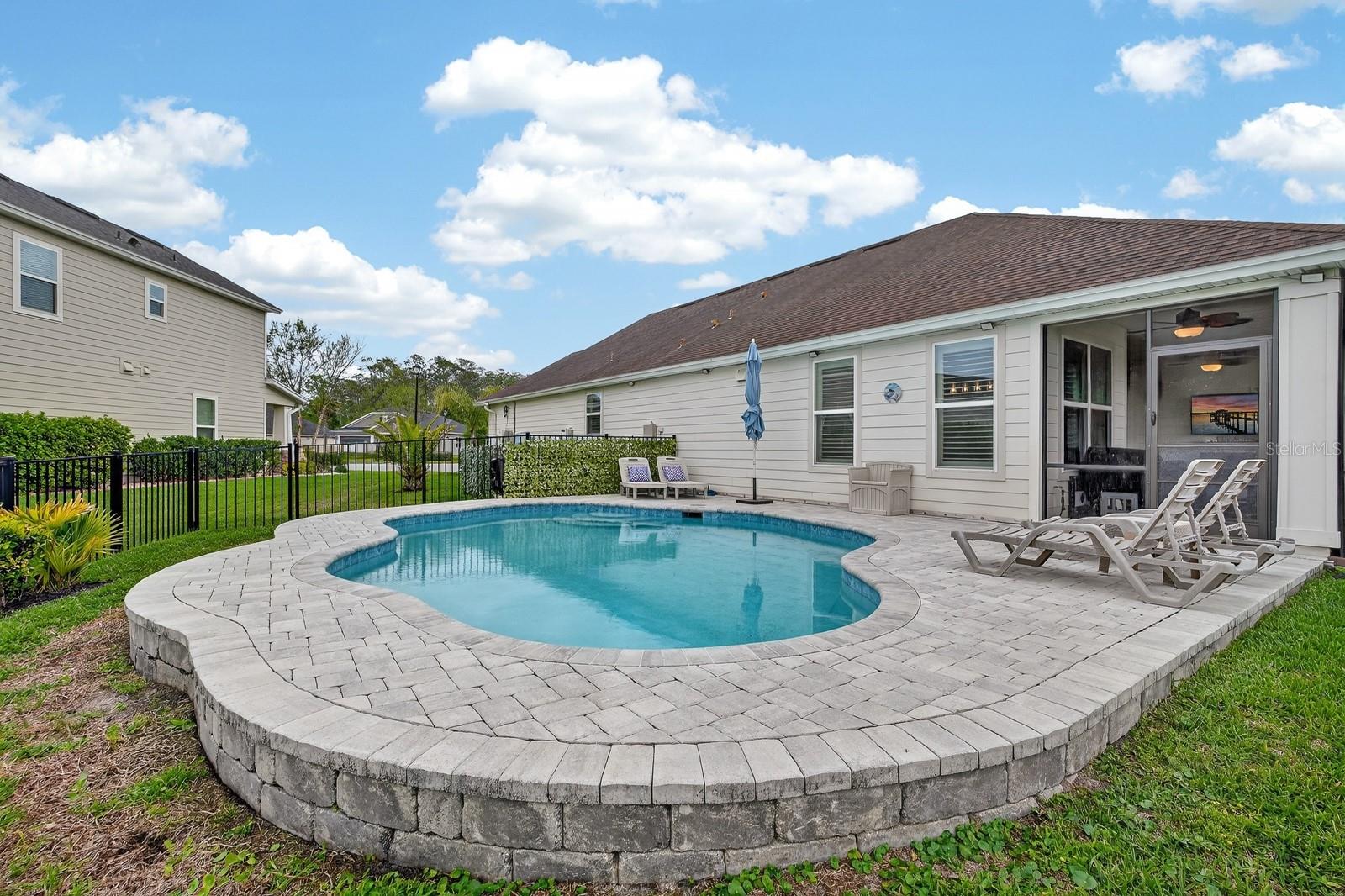 THE GROVE AT BANNON LAKES - Residential