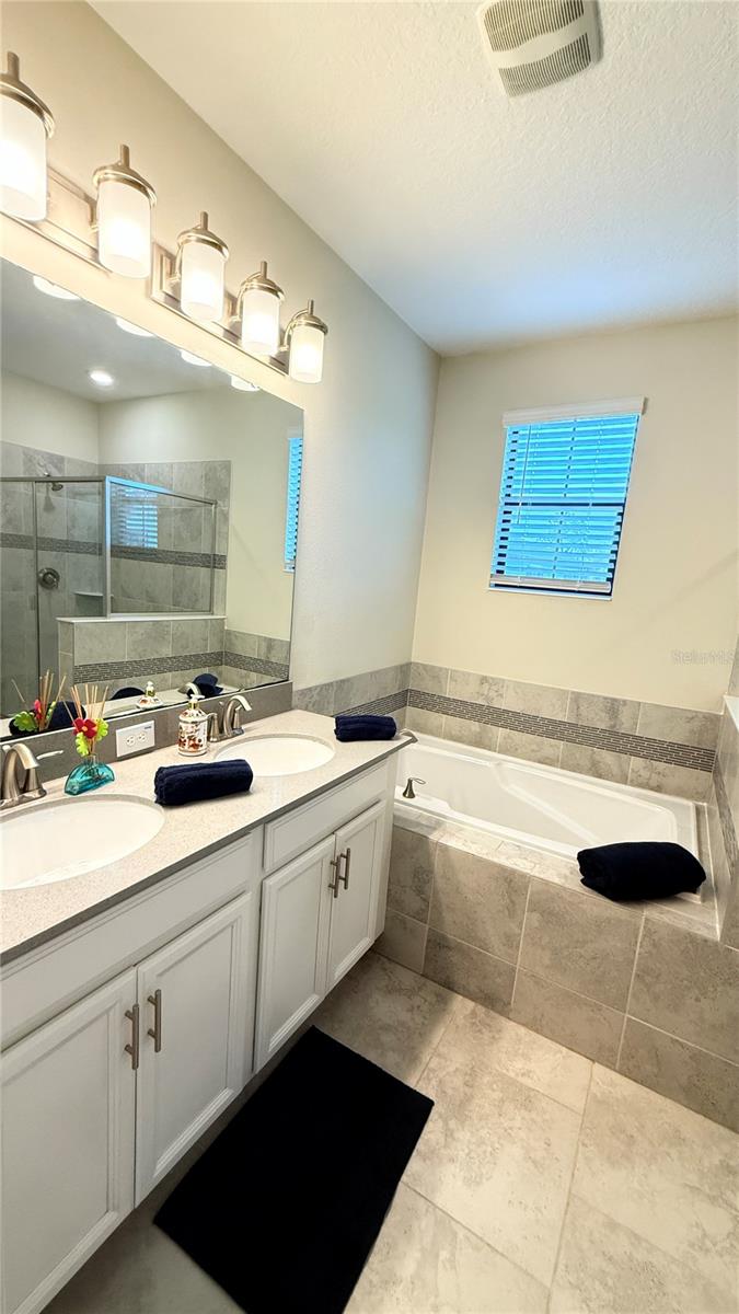 TRAILS/MOSS PARK - Residential