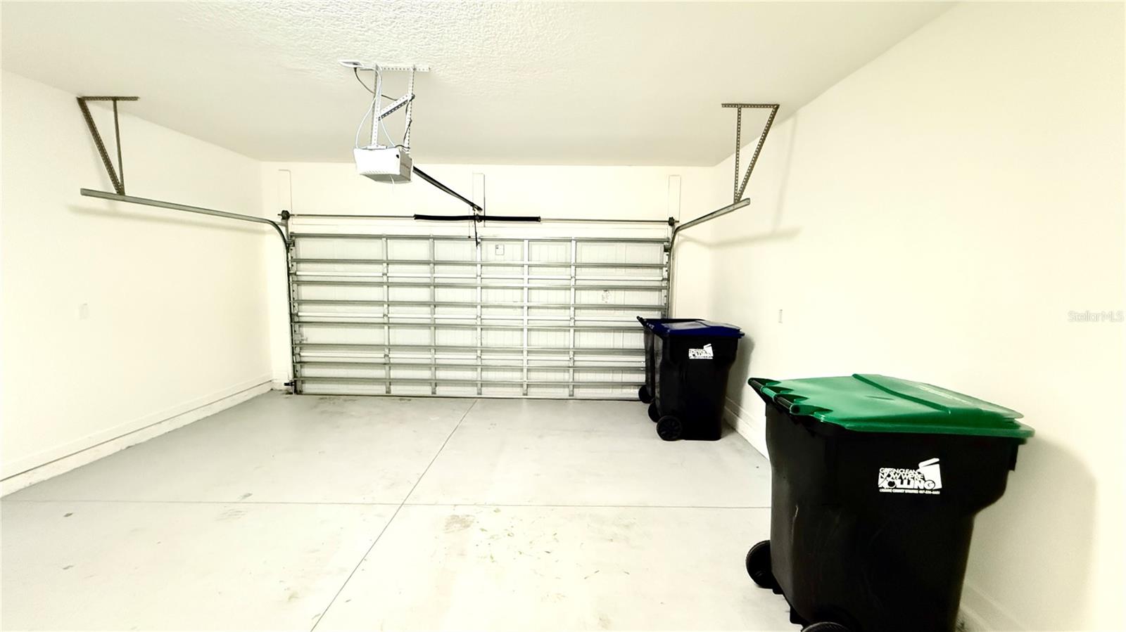 TRAILS/MOSS PARK - Residential