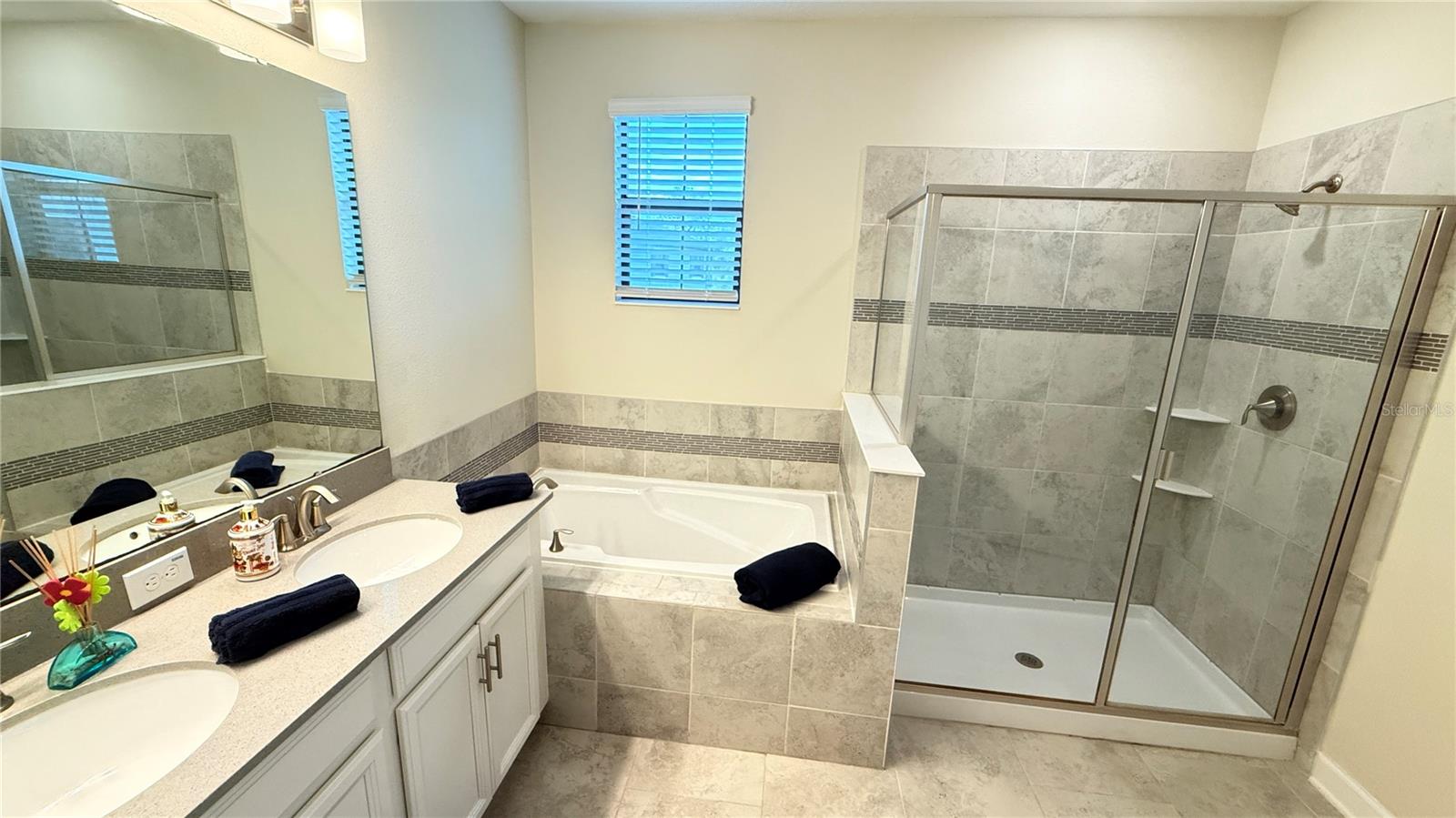 TRAILS/MOSS PARK - Residential