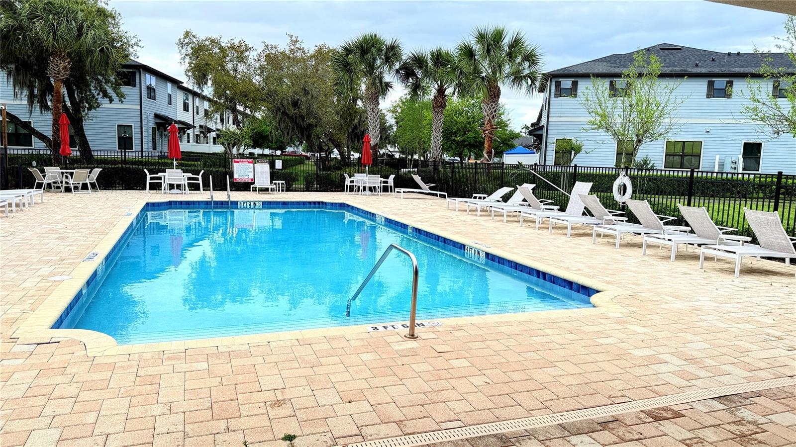 TRAILS/MOSS PARK - Residential