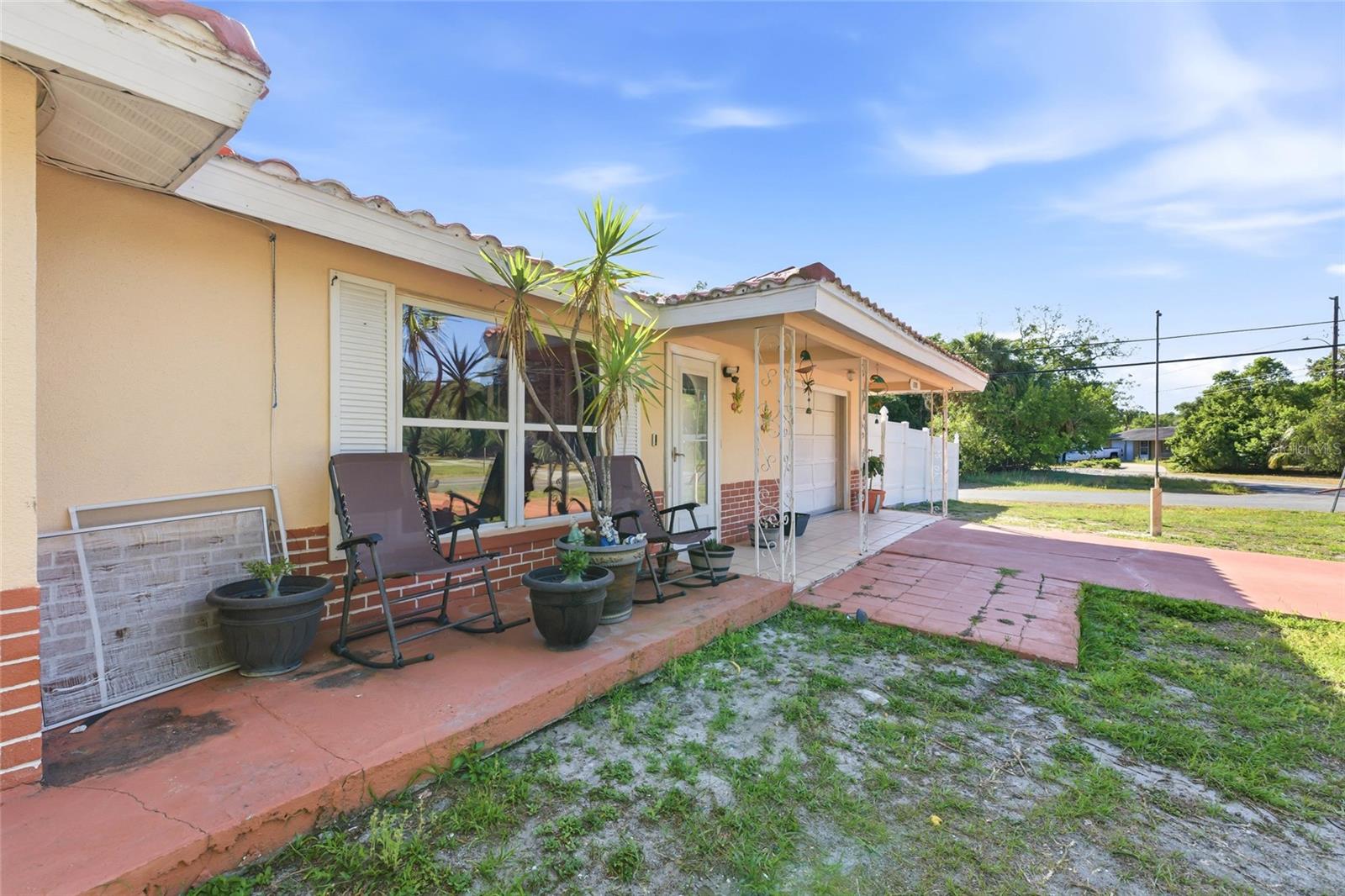 LAKEWOOD VILLAS - Residential
