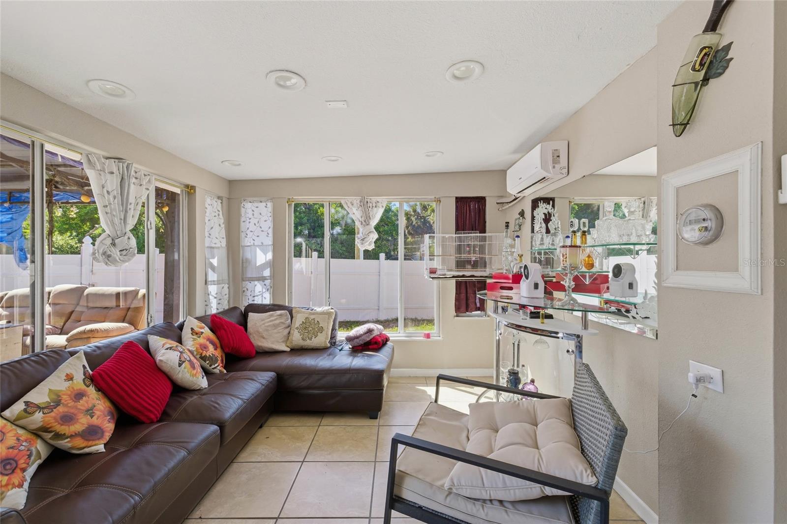 LAKEWOOD VILLAS - Residential