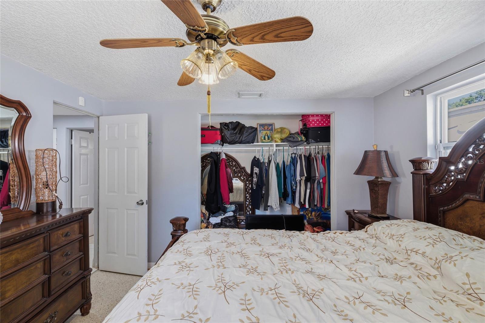 LAKEWOOD VILLAS - Residential