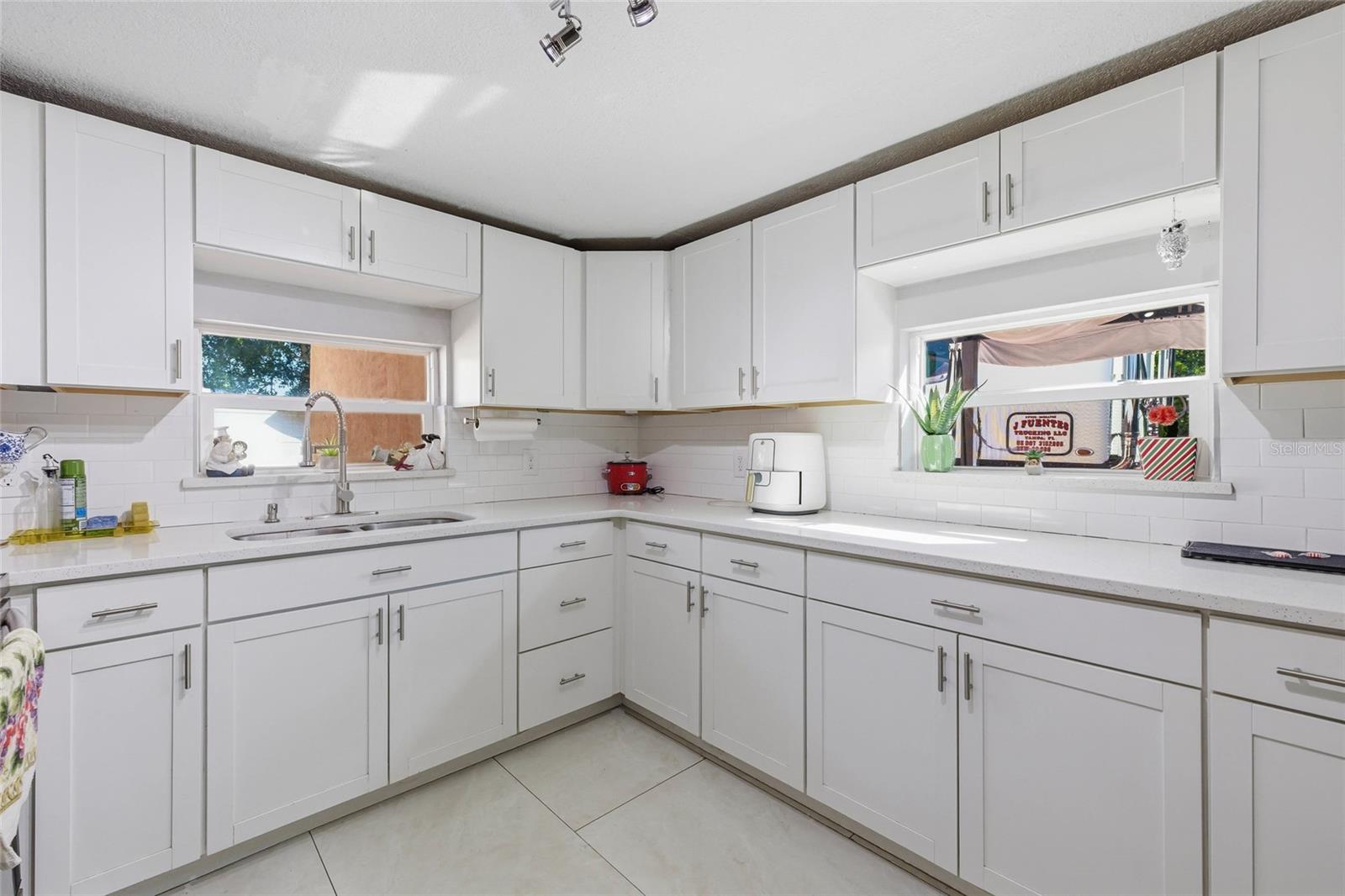 LAKEWOOD VILLAS - Residential