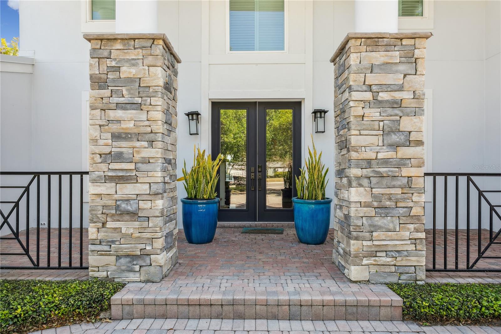 SNELL ISLE BRIGHTWATERS UNIT G - Residential