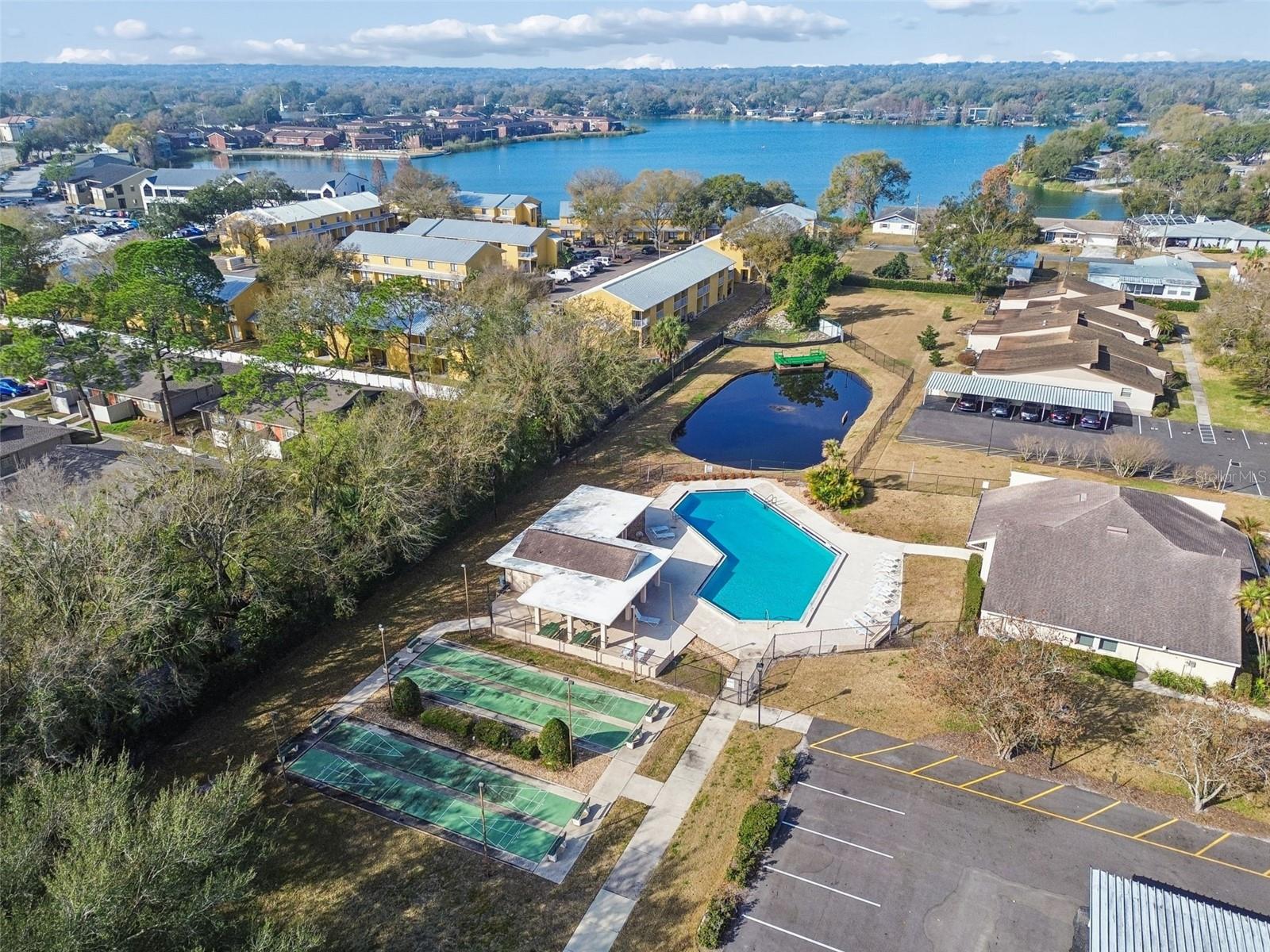 KIMBERLEA CONDO 02 - Residential