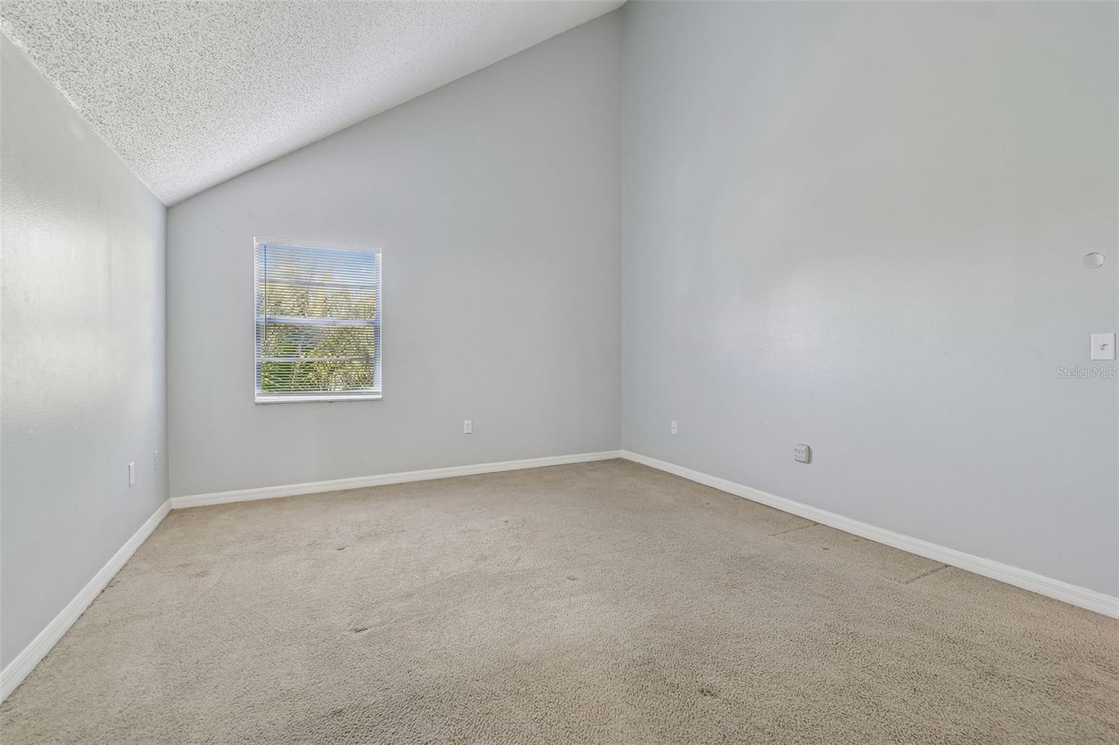 KIMBERLEA CONDO 02 - Residential