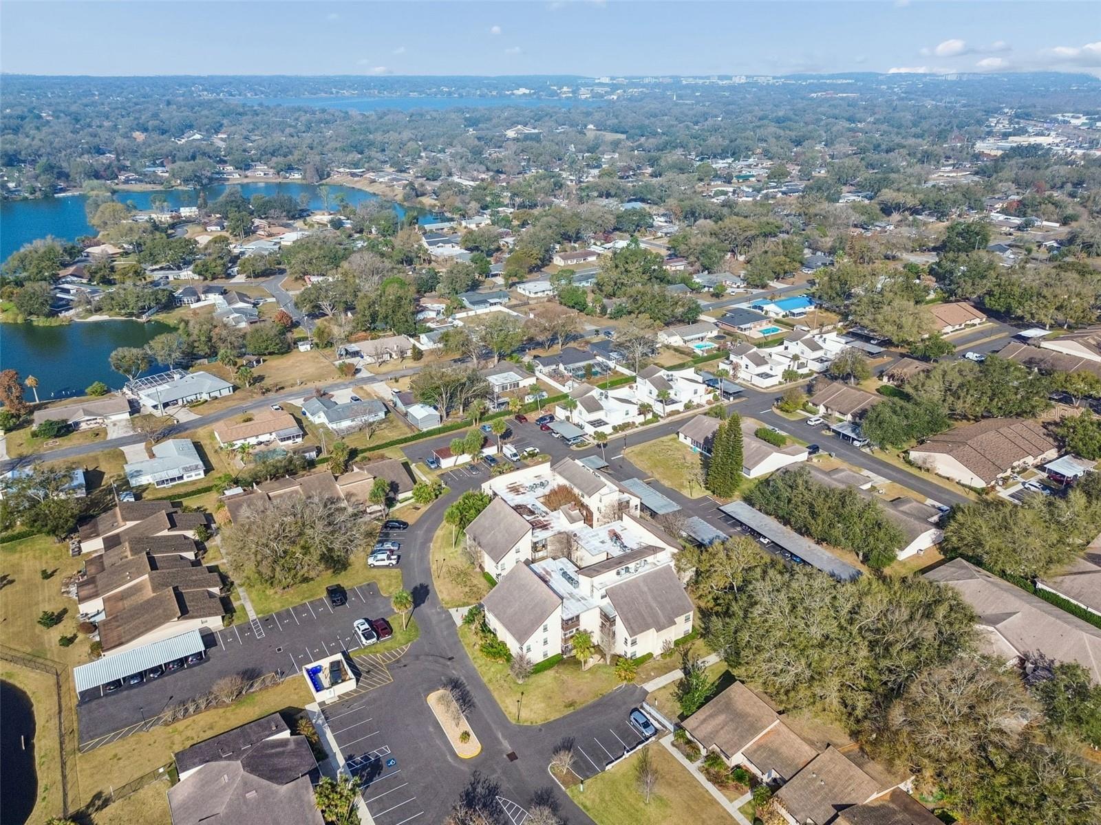 KIMBERLEA CONDO 02 - Residential