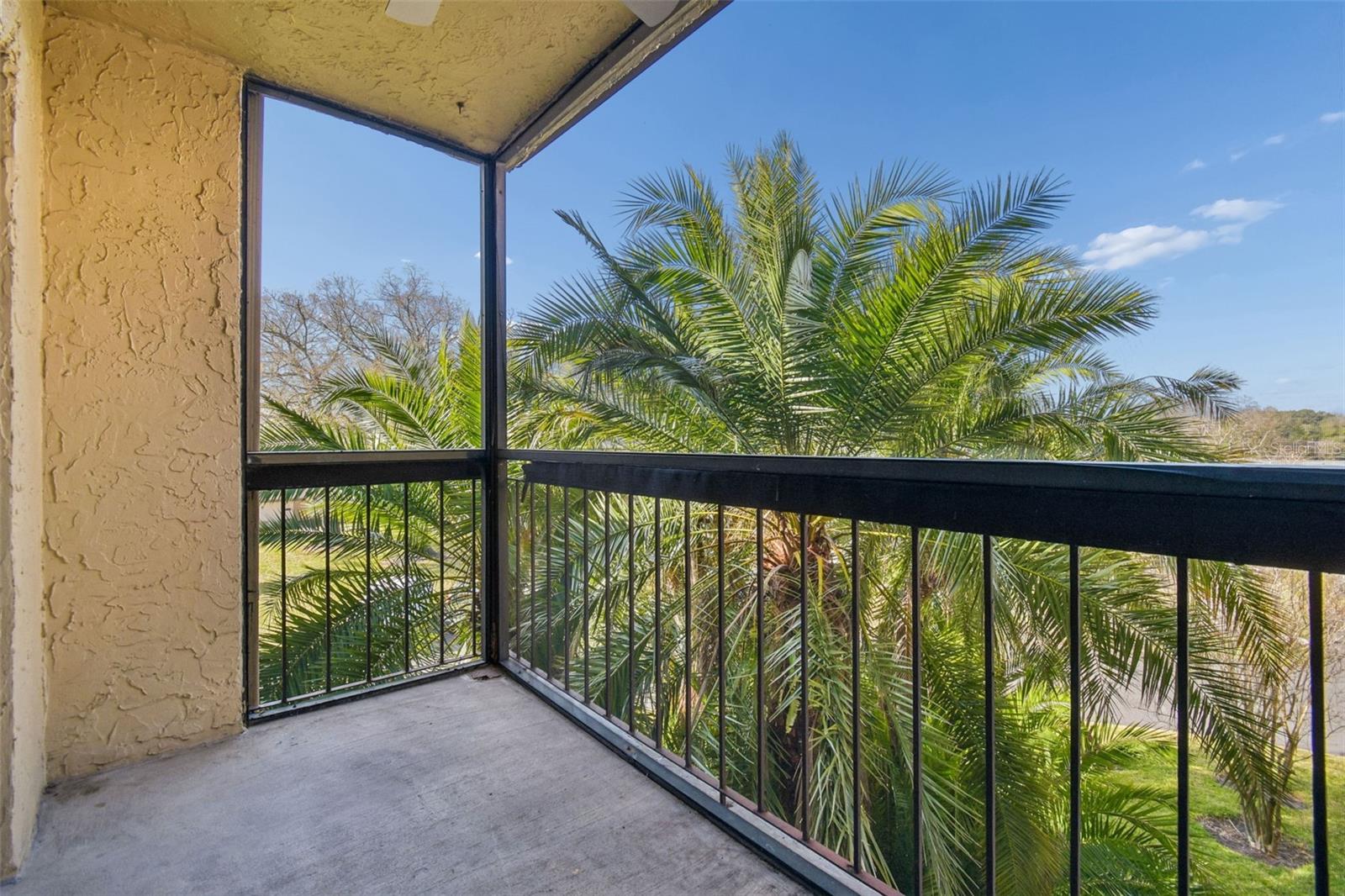 KIMBERLEA CONDO 02 - Residential