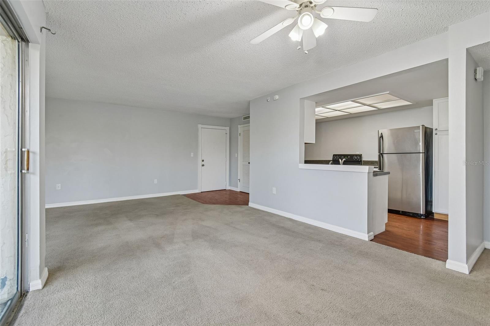 KIMBERLEA CONDO 02 - Residential