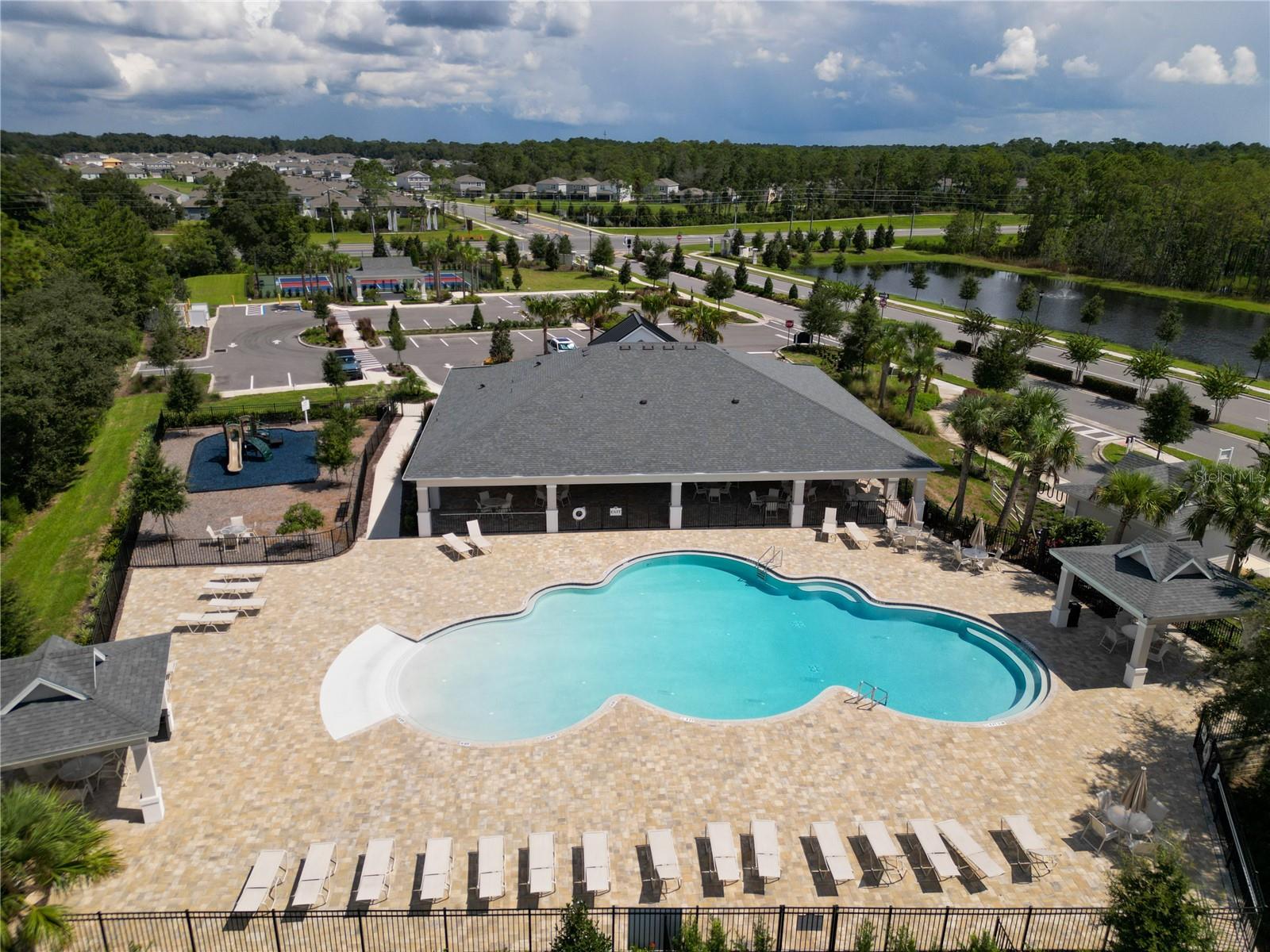 RESERVE AT VICTORIA - Residential